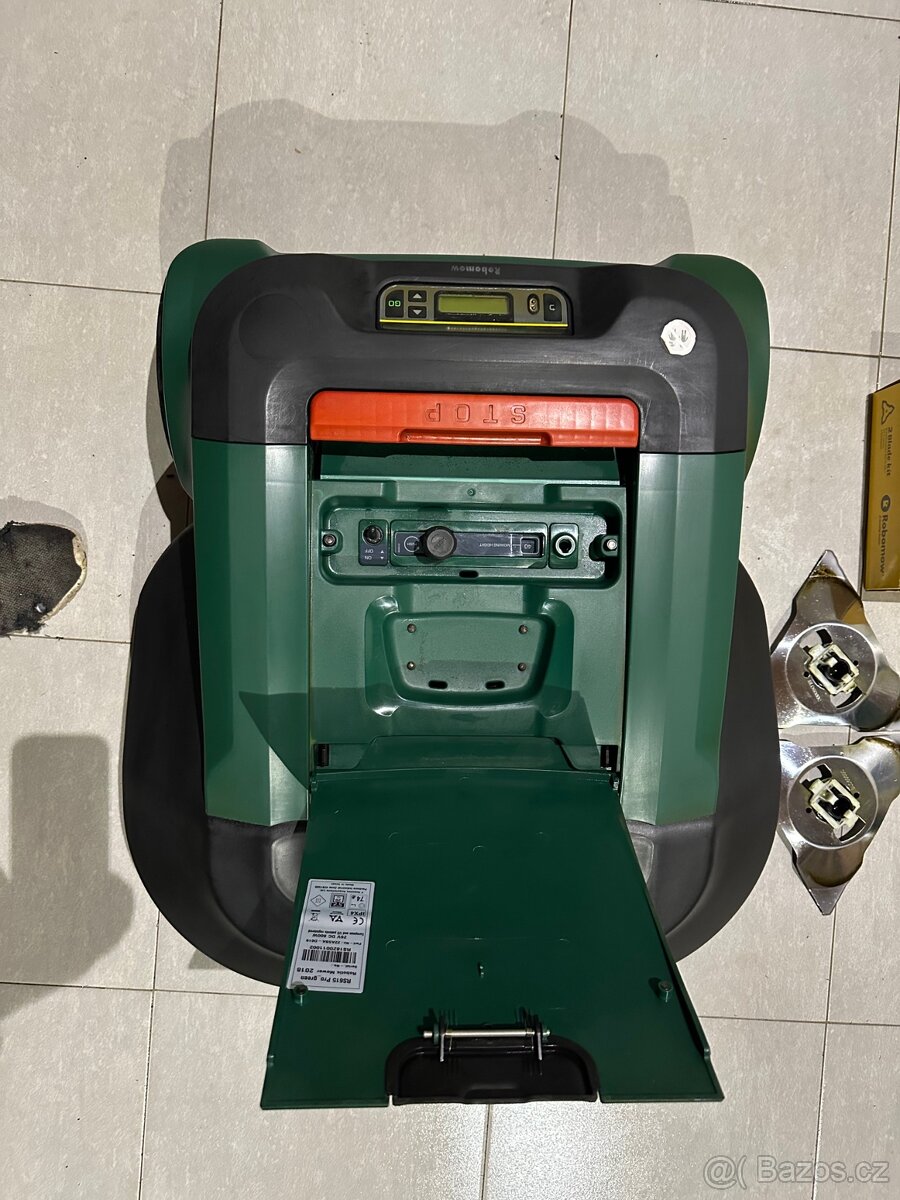 ROBOTICKÁ SEKAČKA RS615 PRO - 7