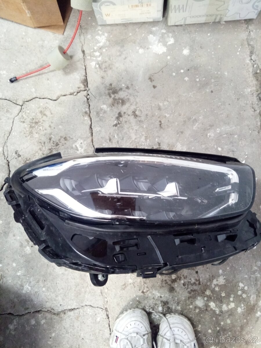 Náhradní díly Mercedes -Benz - 7