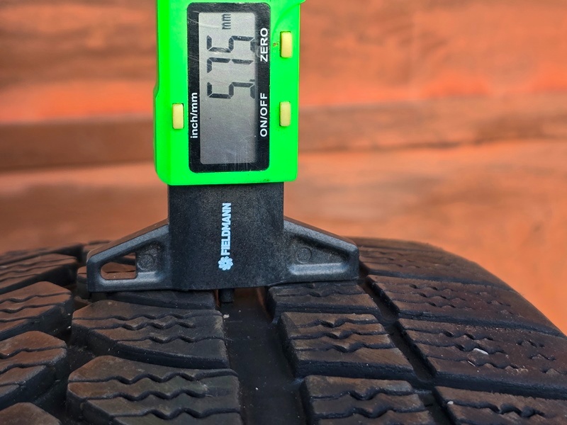 Zimní Ríken 225/40/18 XL - 7