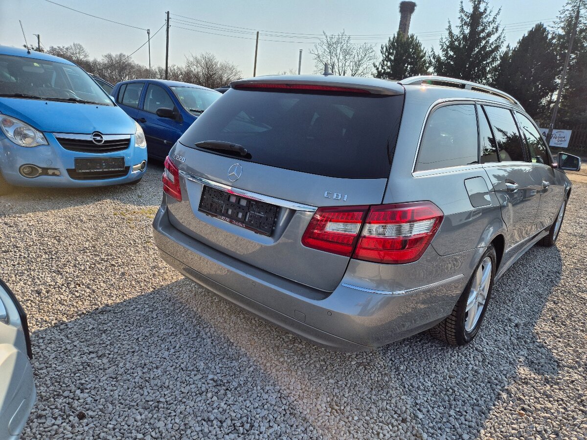 Mercedes E220 - 7