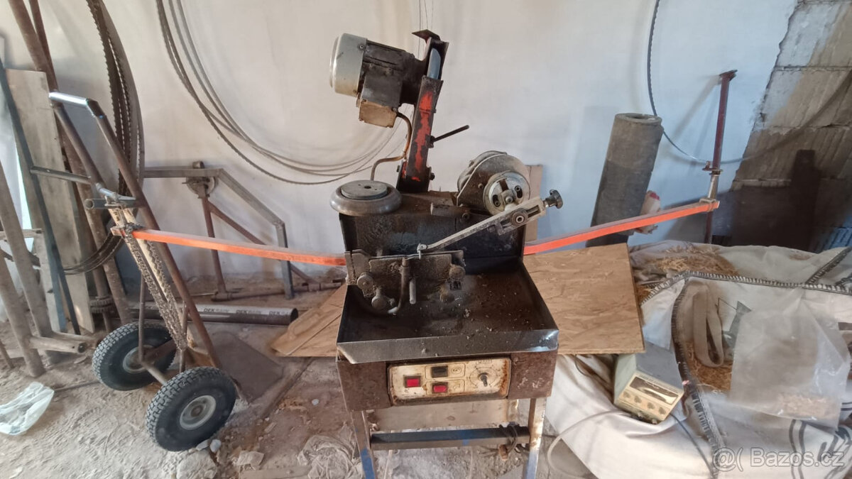 kmenová pásová pila Supra 800 - 7