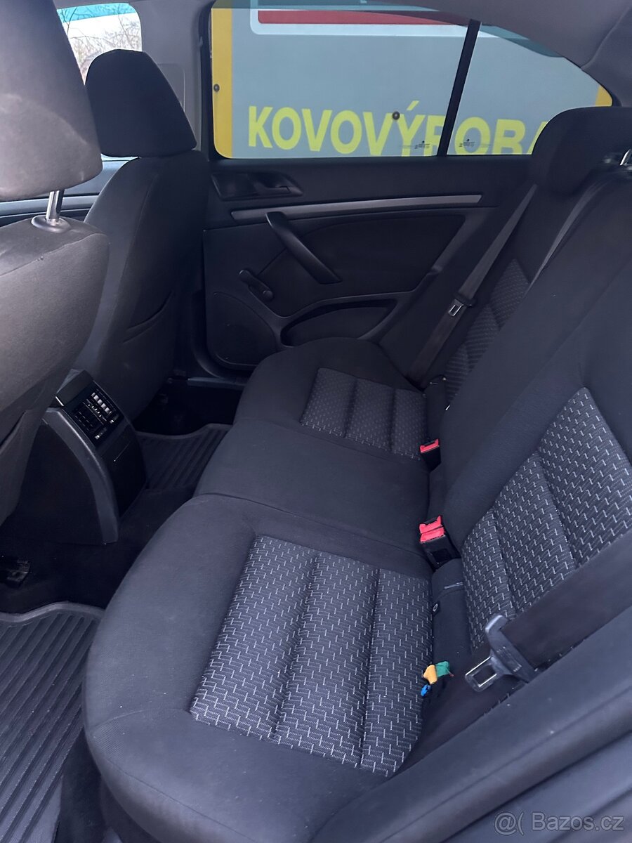 Škoda Oktávia 2 - 7