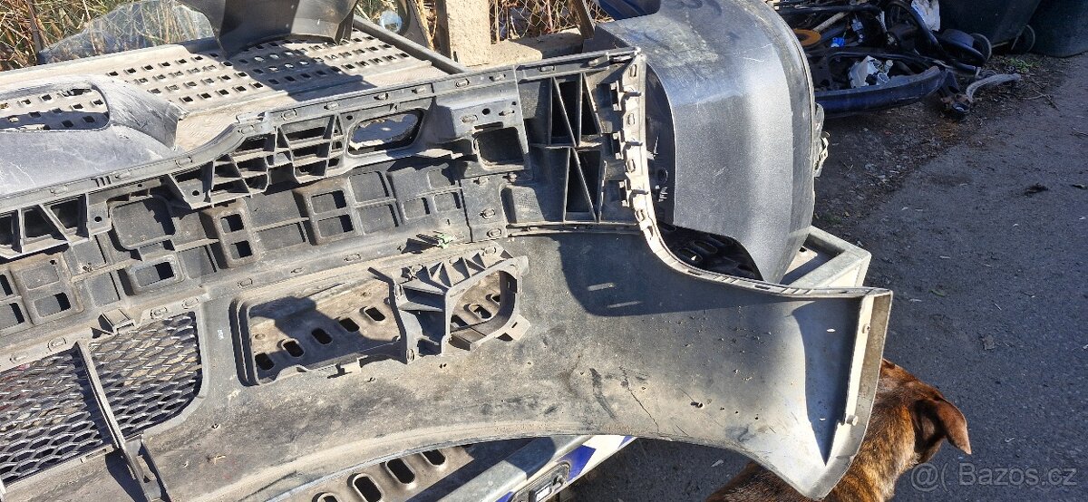 Predni naraznik Audi A6 S6 4B C5 - 7