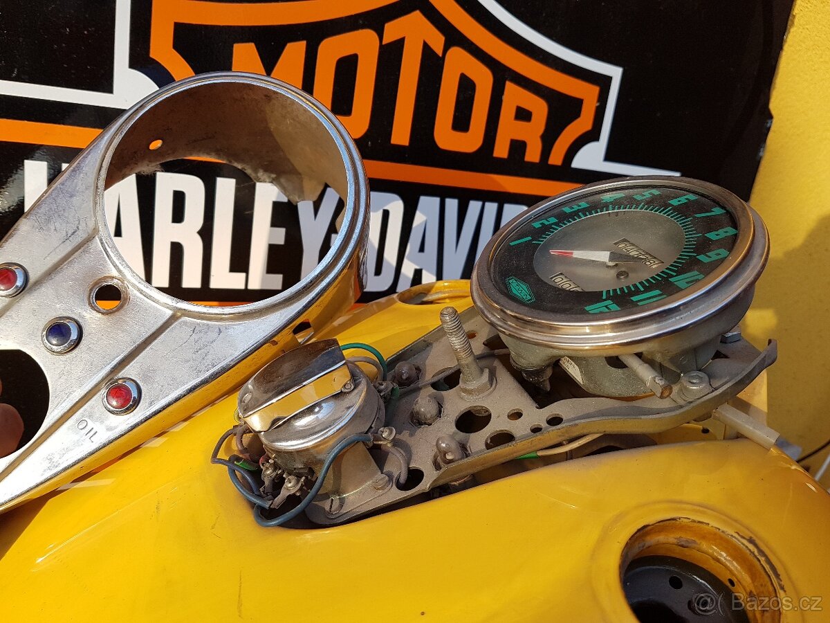 nádrž Harley-Davidson - 7