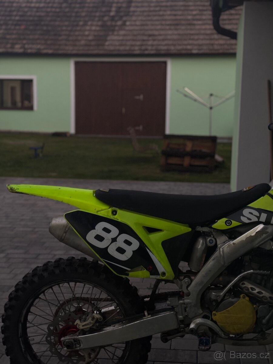 Suzuki rm250z - 7