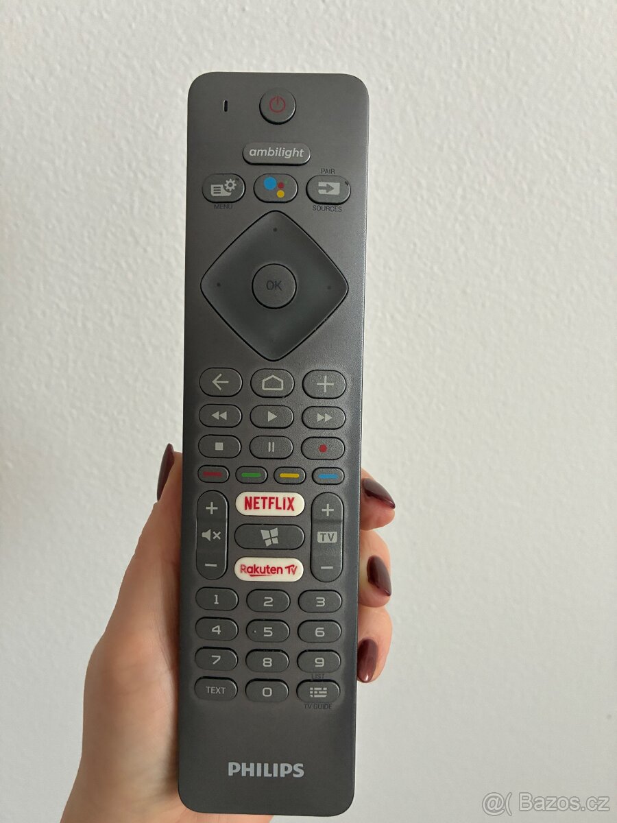 Stříbrná televize Philips - 7