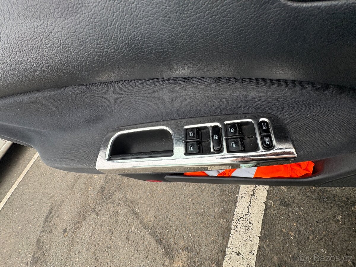 Škoda Octavia 1 combi - stříbrná - 7