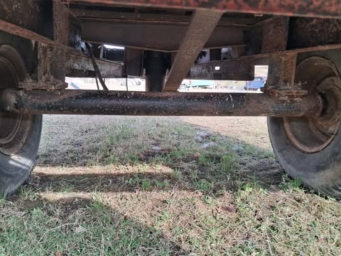 Sklopný jednoosý vlek za traktor - 7