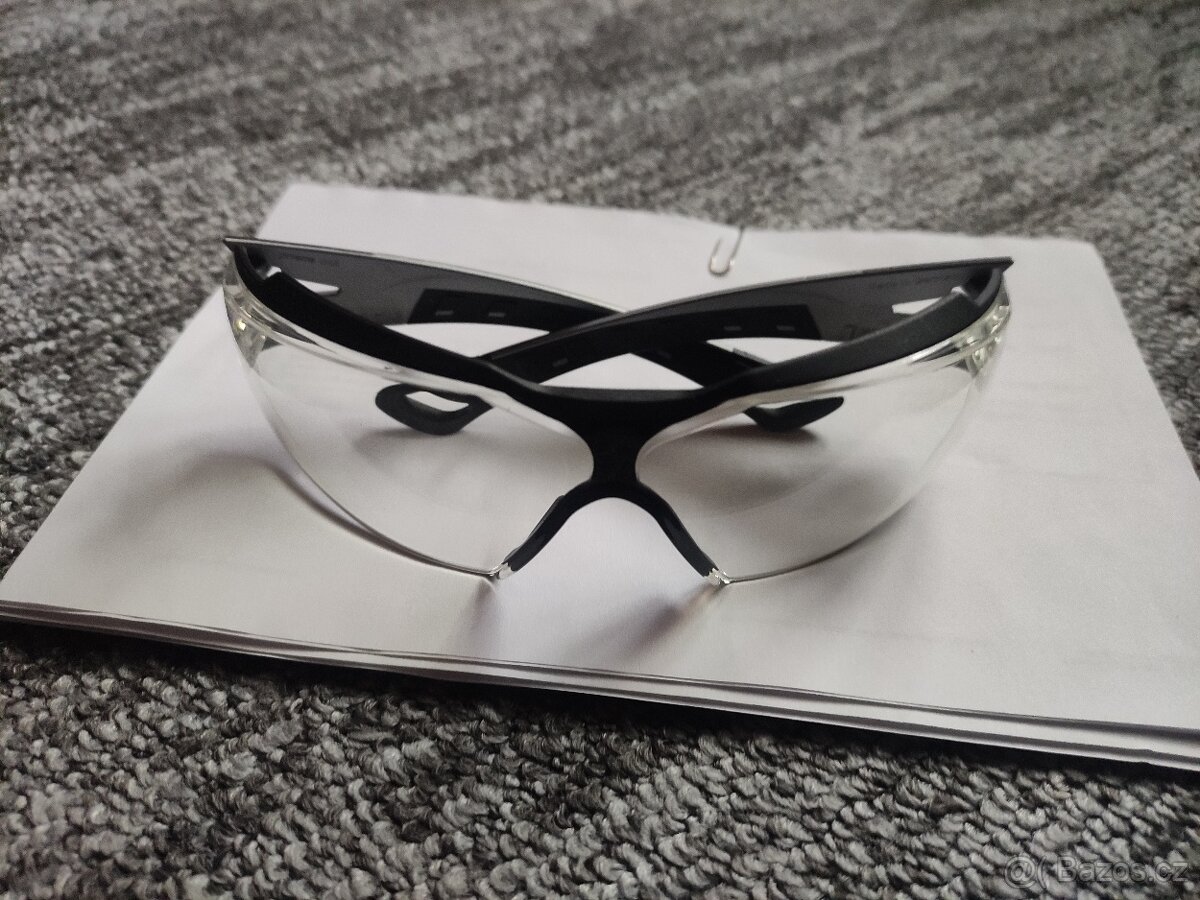 ochranné brýle UVEX - 7