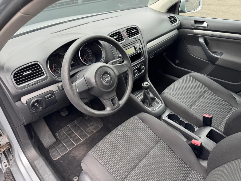 Volkswagen Golf 1,6 (2011) - 7