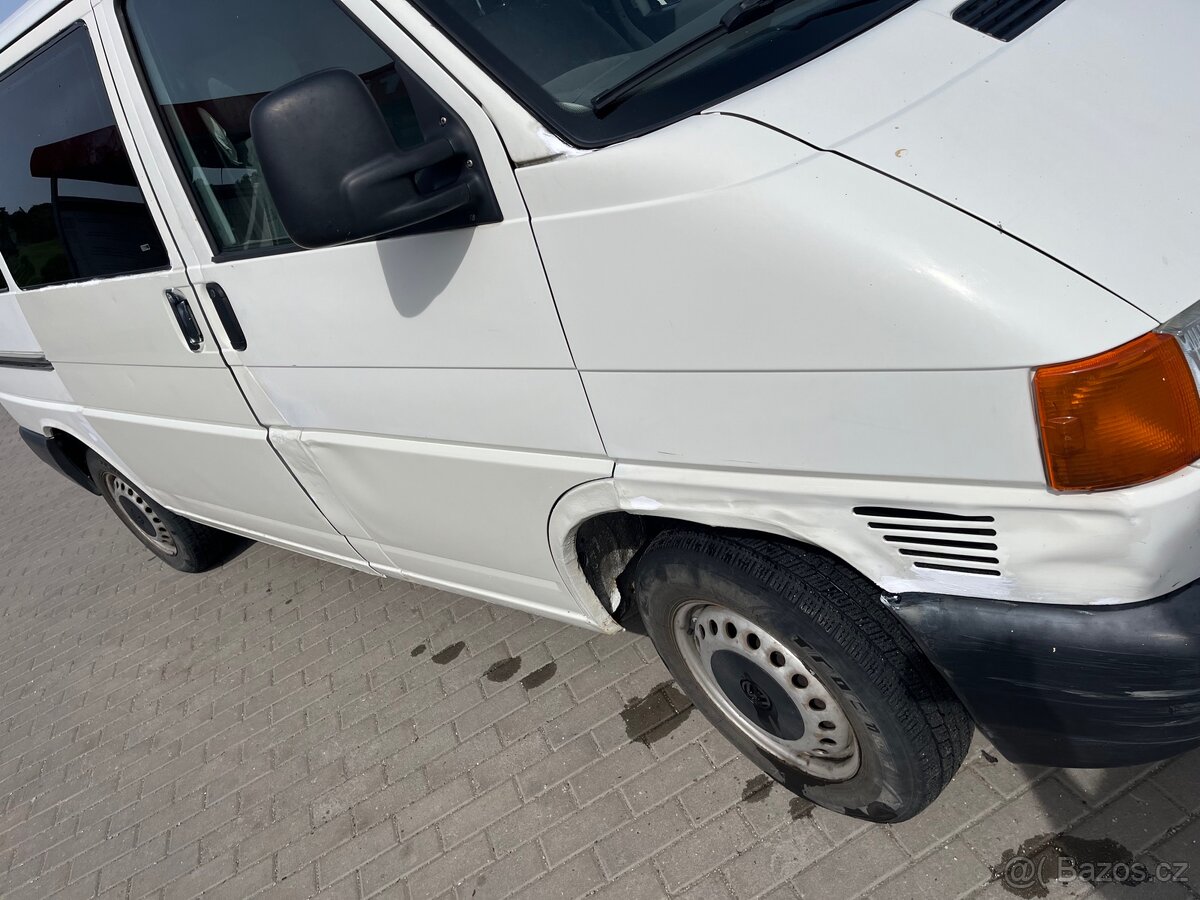 VW Transporter T4 2,5 TDi 65 kw - 7