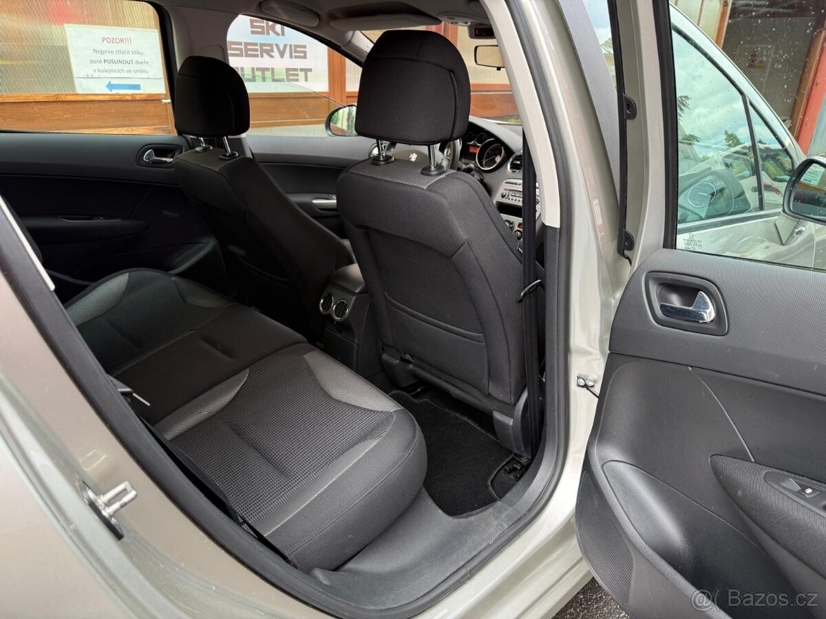 Peugeot 308 1,6i - 7