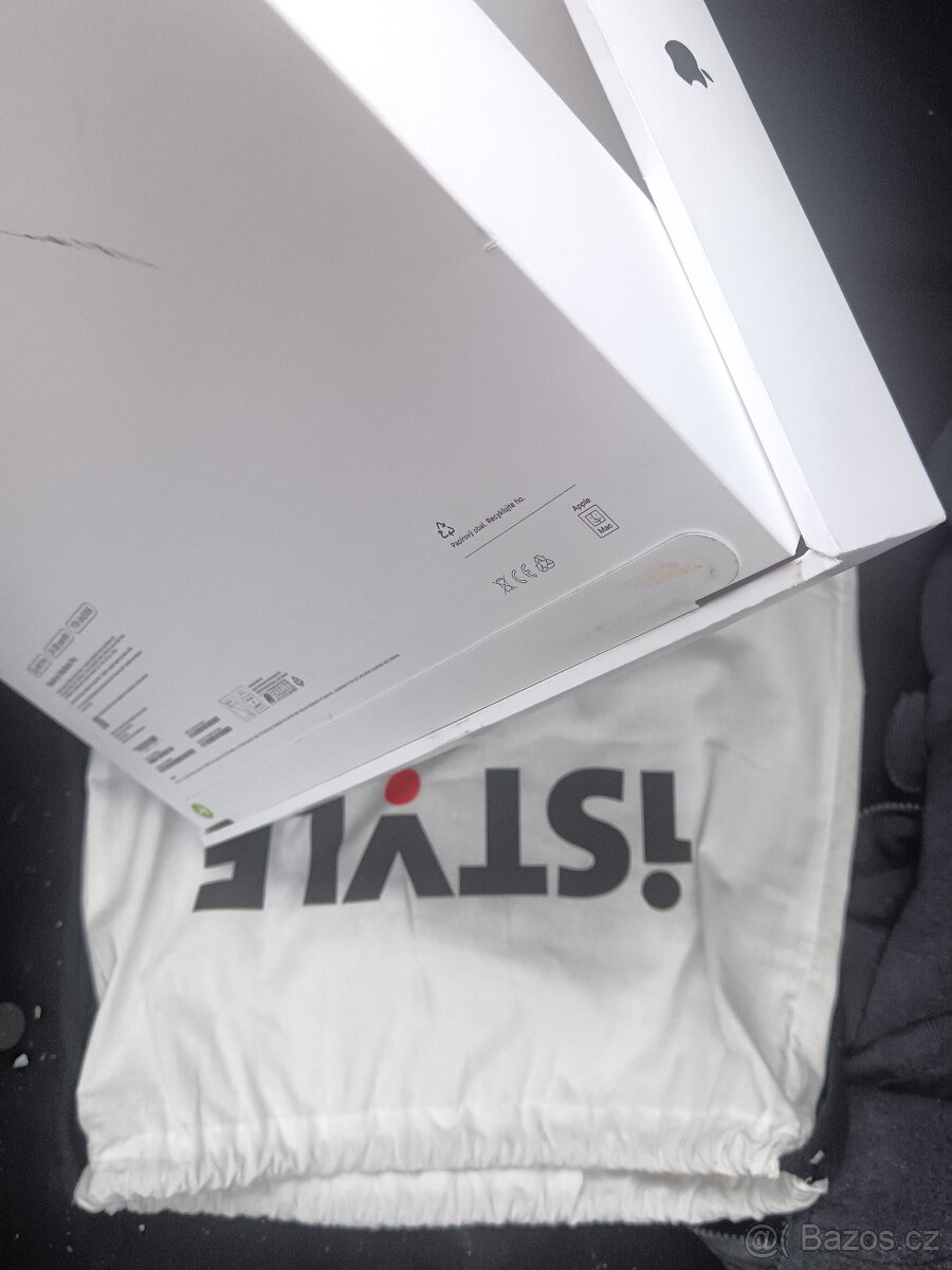Prázdná krabice Apple Macbook pro 14" 2026 - 7