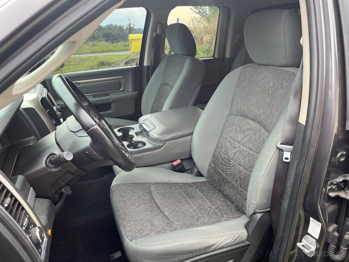 Prodám Dodge RAM 1500 5.7 HEMI QuadCab Big Horn - 7