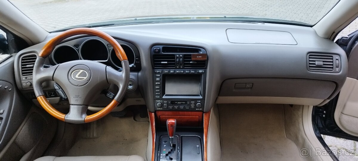 Lexus GS430 V8 - 7