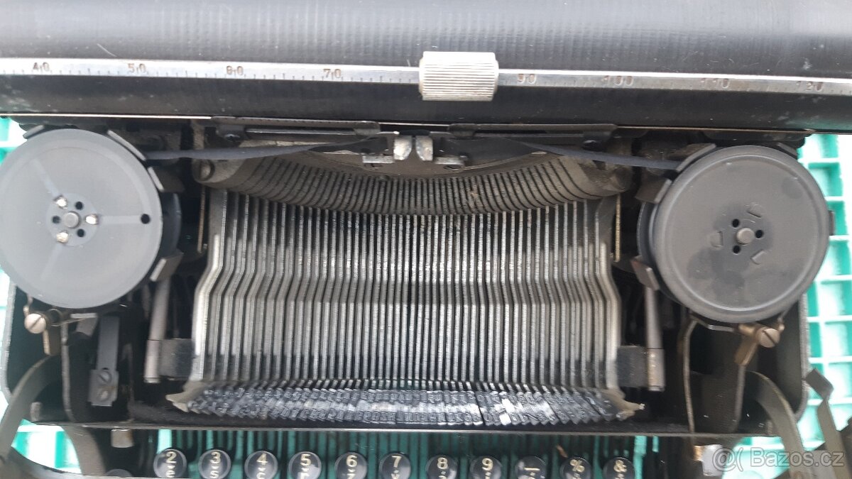 Psací stroj ZETA - 7