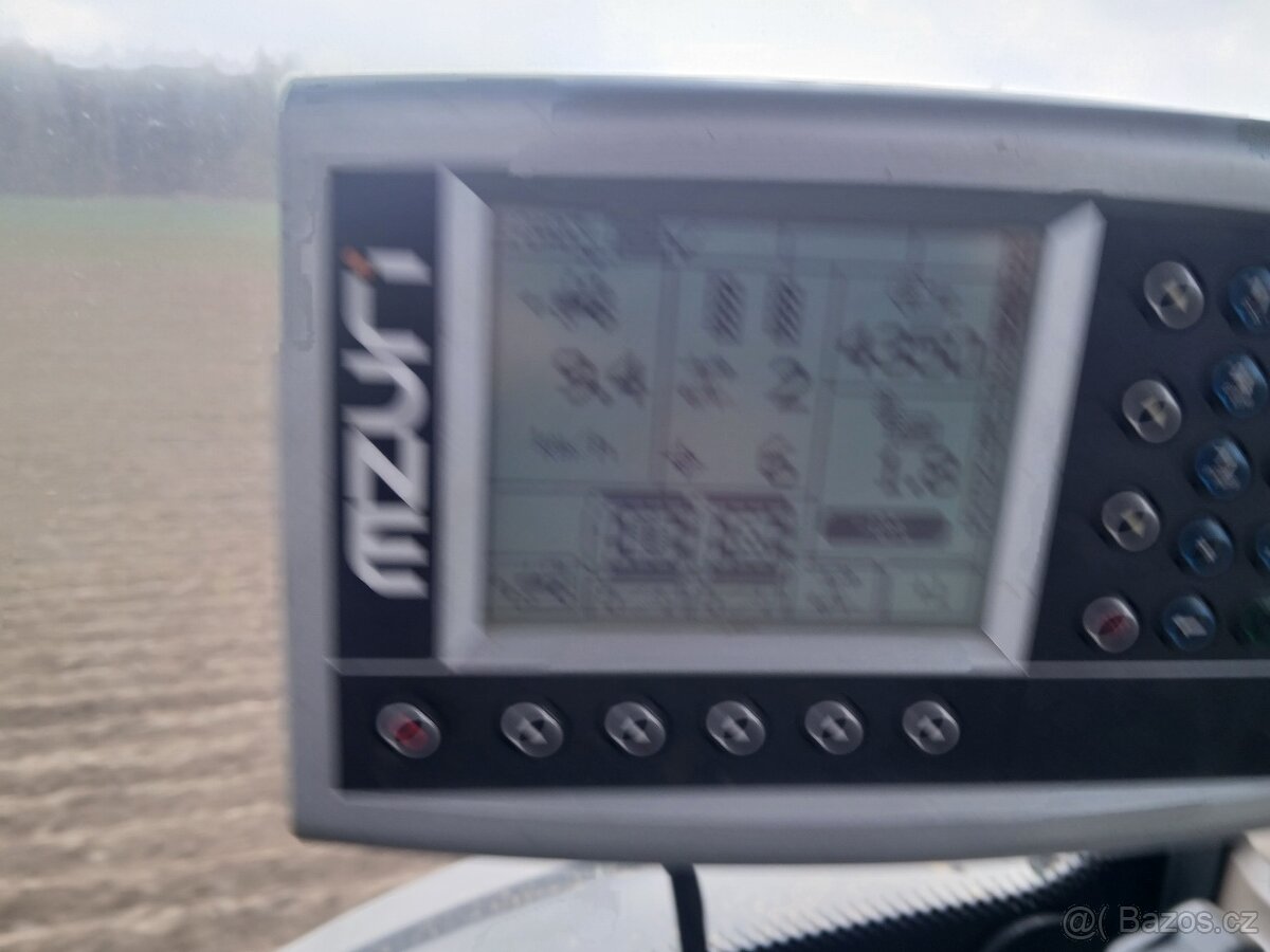Mzuri secí stroj-strip till (pásové zpracování půdy) - 7