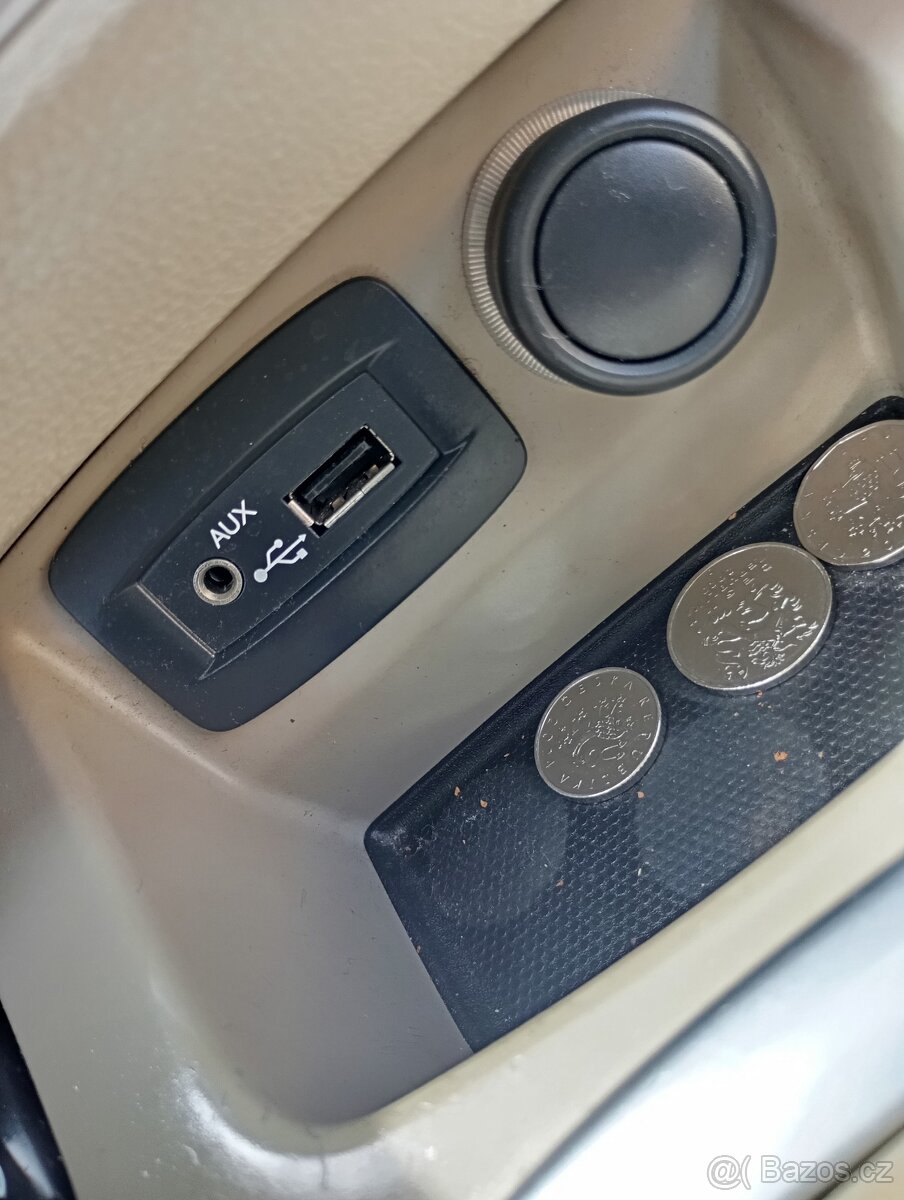 Prodám Renault Scénic Nová STK 23.1.2028 - 7