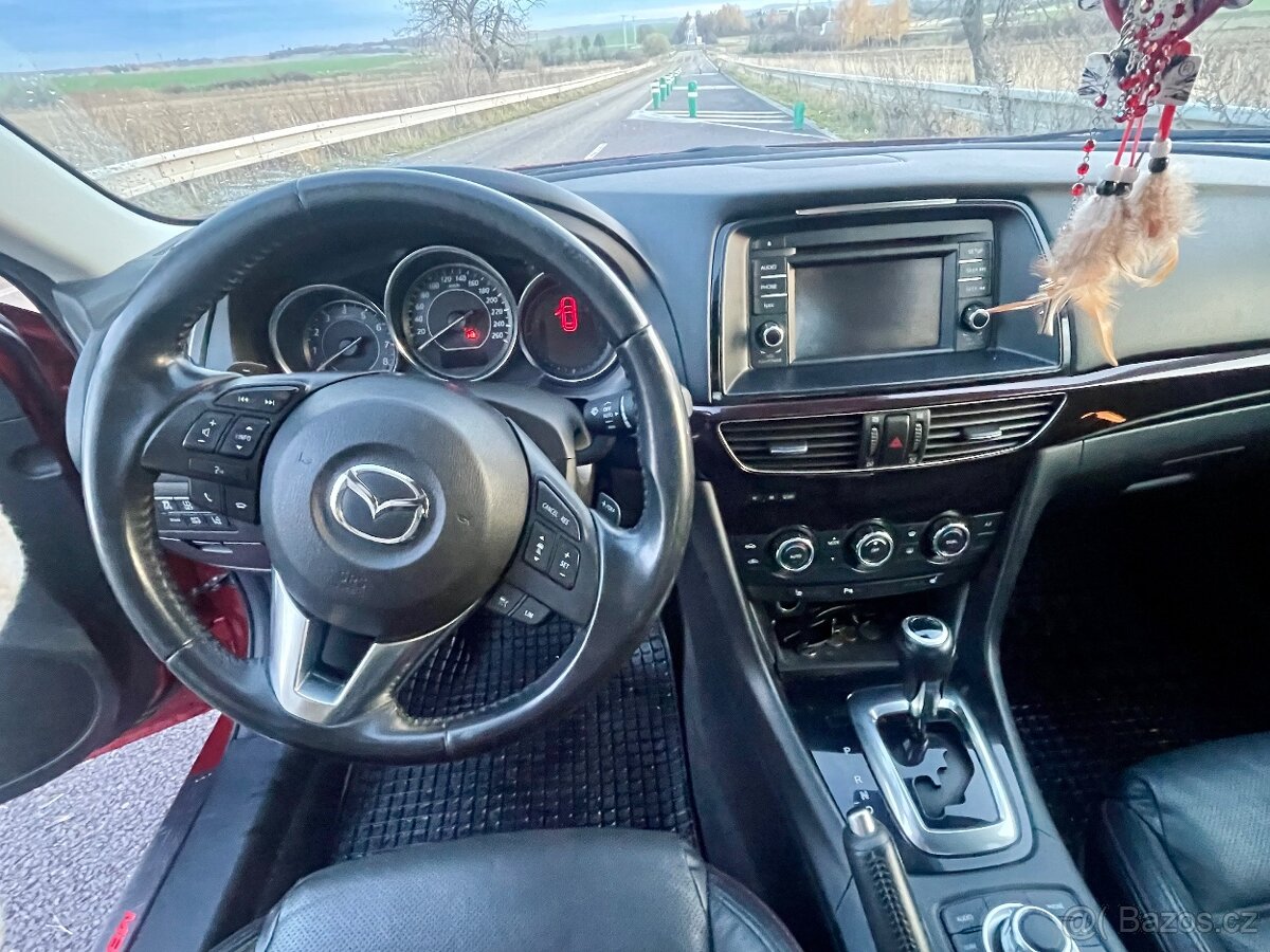 Mazda 6 Sedan 2.5 SKYACTIV-G • Automat • 141 kW • 2014 • Čer - 7