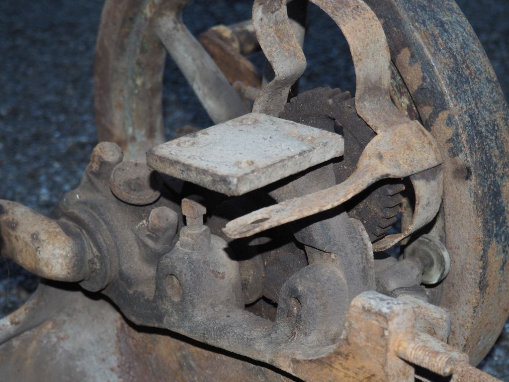 Prodám stabilní motor Remar Jára 2-3 HP - 7