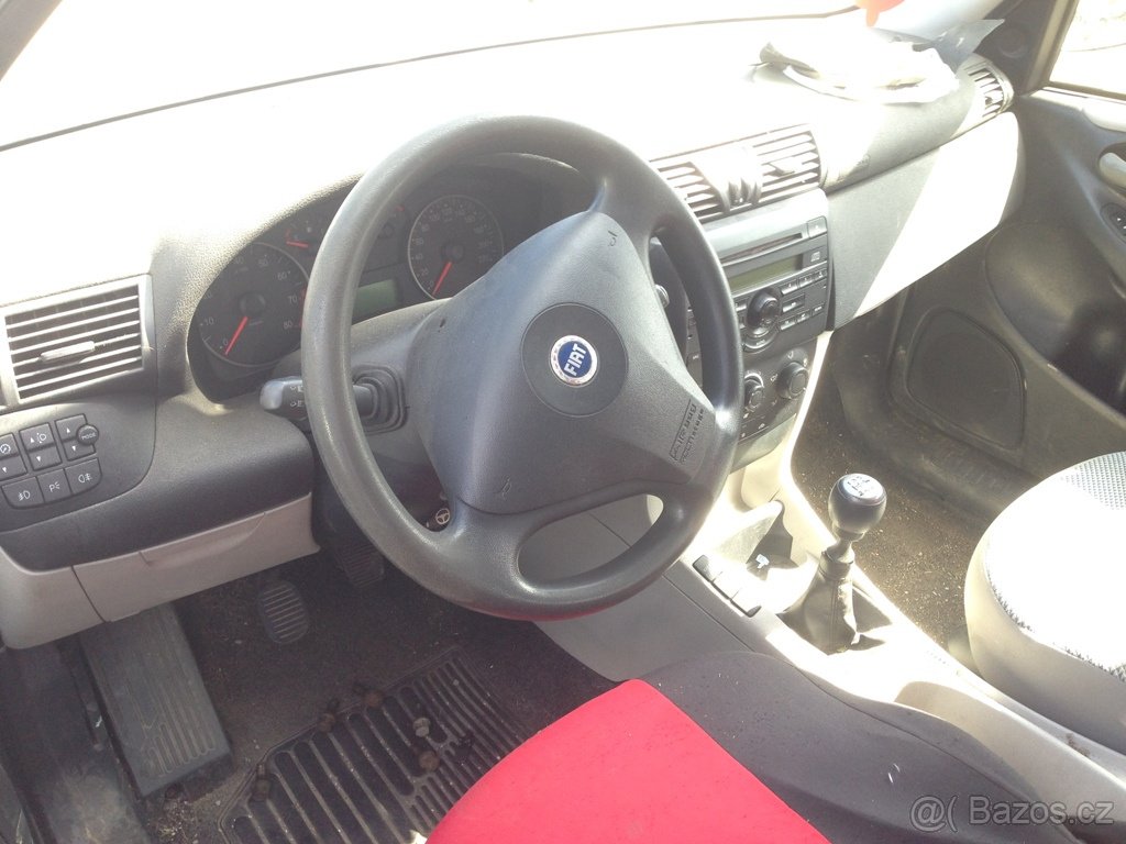 Fiat Stilo Combi 1,4 16V 70kW 2005 - díly - 7
