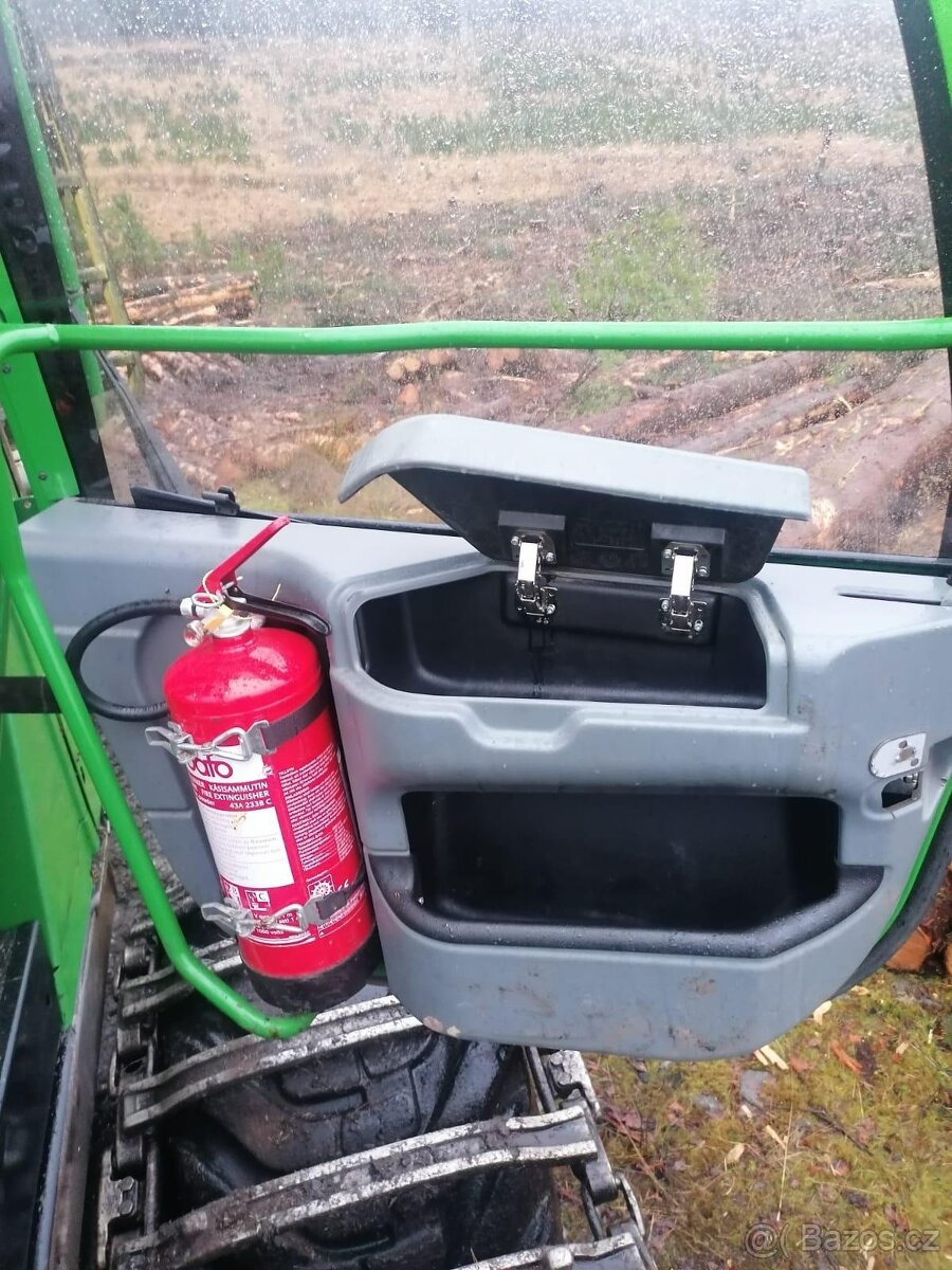 Vyvážecí souprava JOHN DEERE 1010E - 7