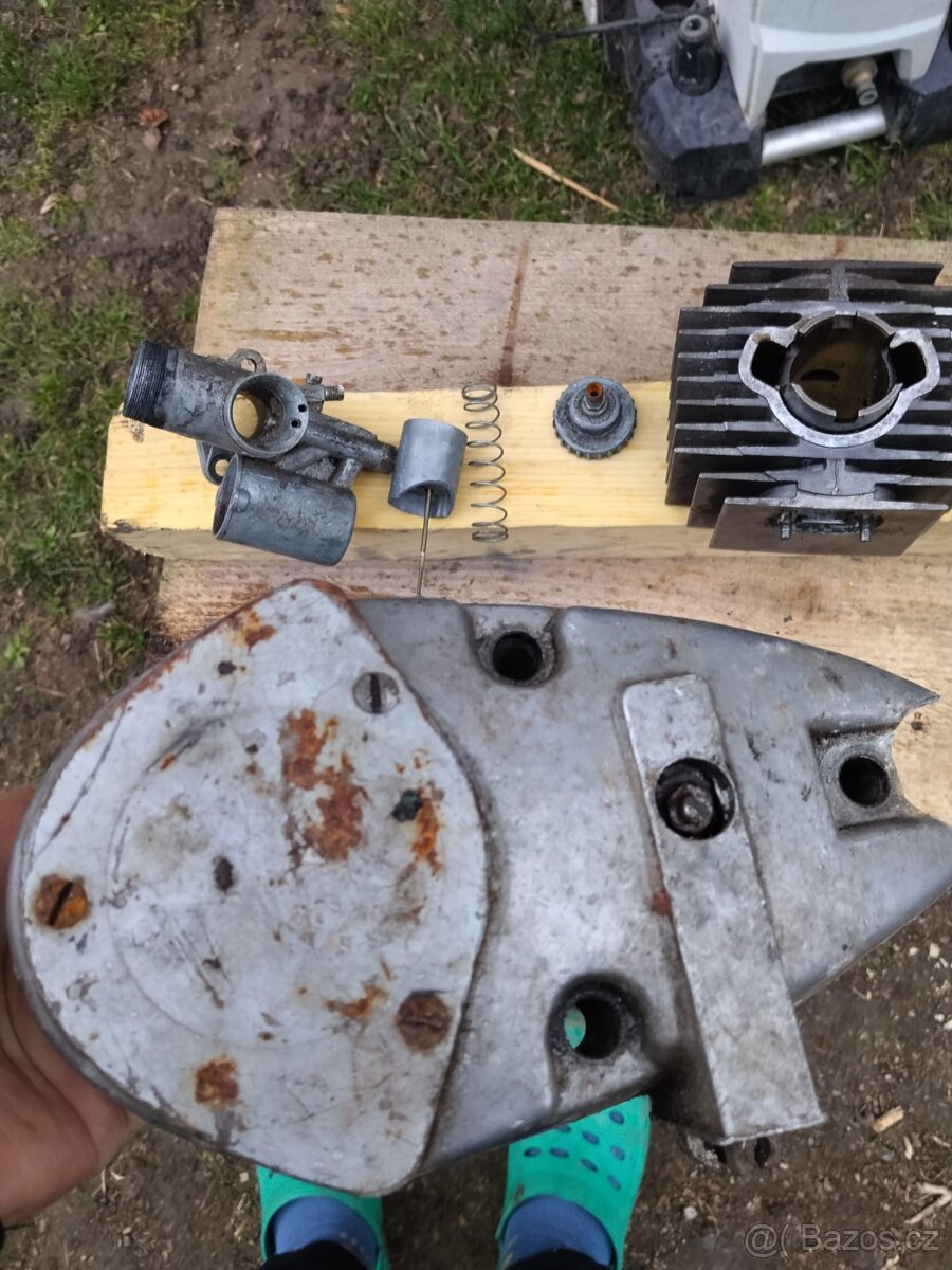 Náhradní díly - 7