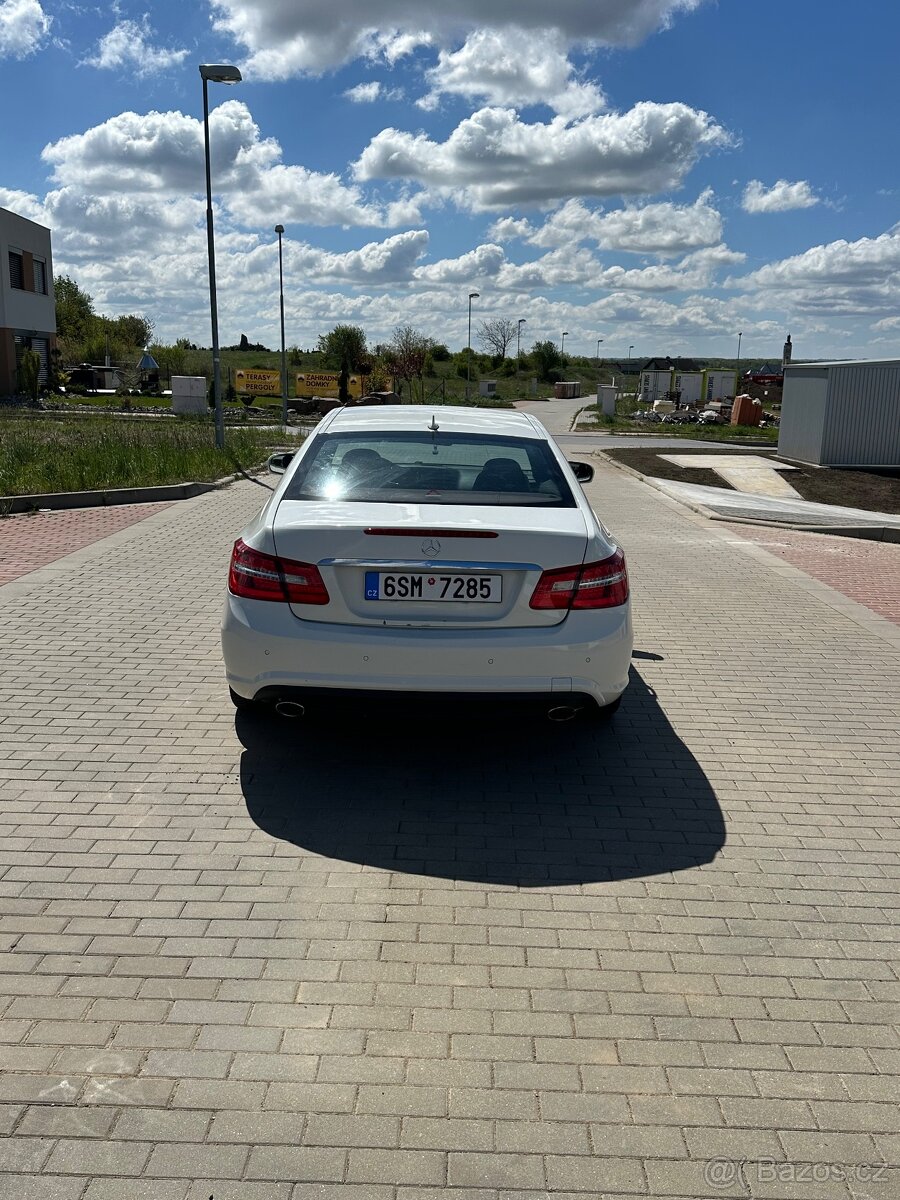 Mercedes-Benz E 350 cdi coupe, AMG paket, 170kW - 7