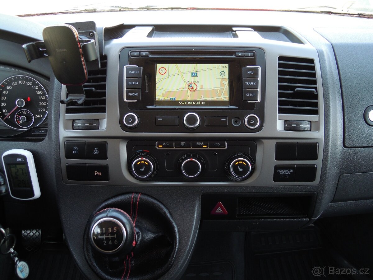 Volkswagen Multivan, 2.0TDi MULTIVAN - 103KW - DPH - 7