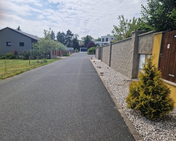 KRÁSNÝ STAVEBNÍ POZEMEK + St..Povolení na RD/Vilu - 7