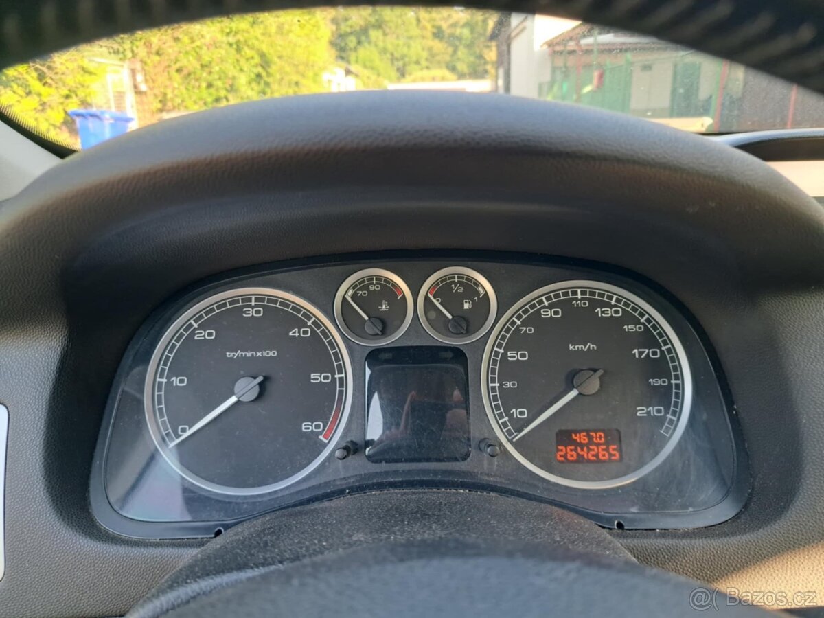 Osobní auto PEUGEOT 307 SW - 7