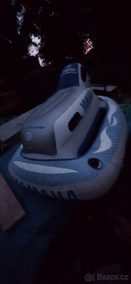 Nafukovací skútr Yamaha Wave runner - 7