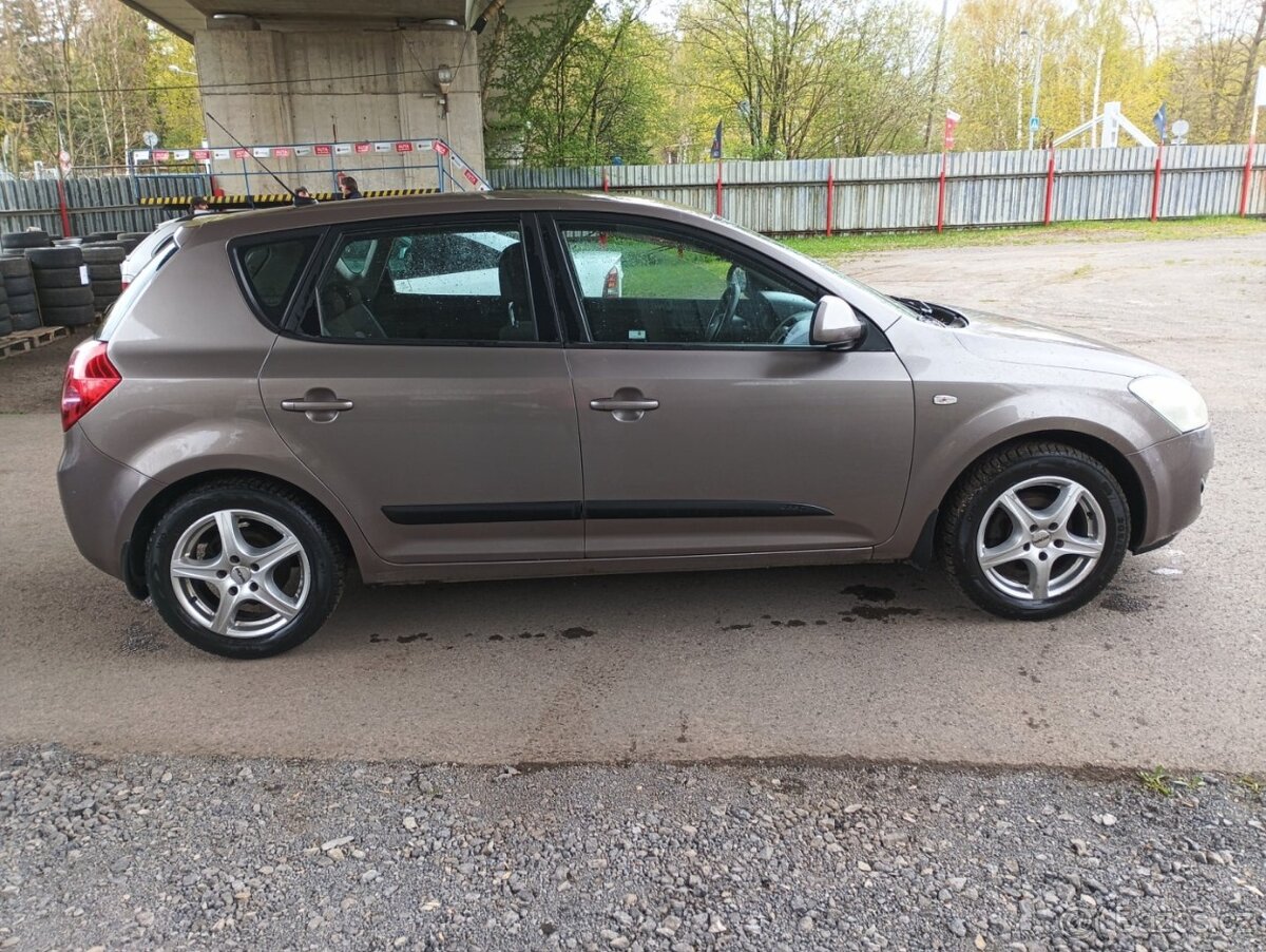 Kia Cee´d B5P21 - 7