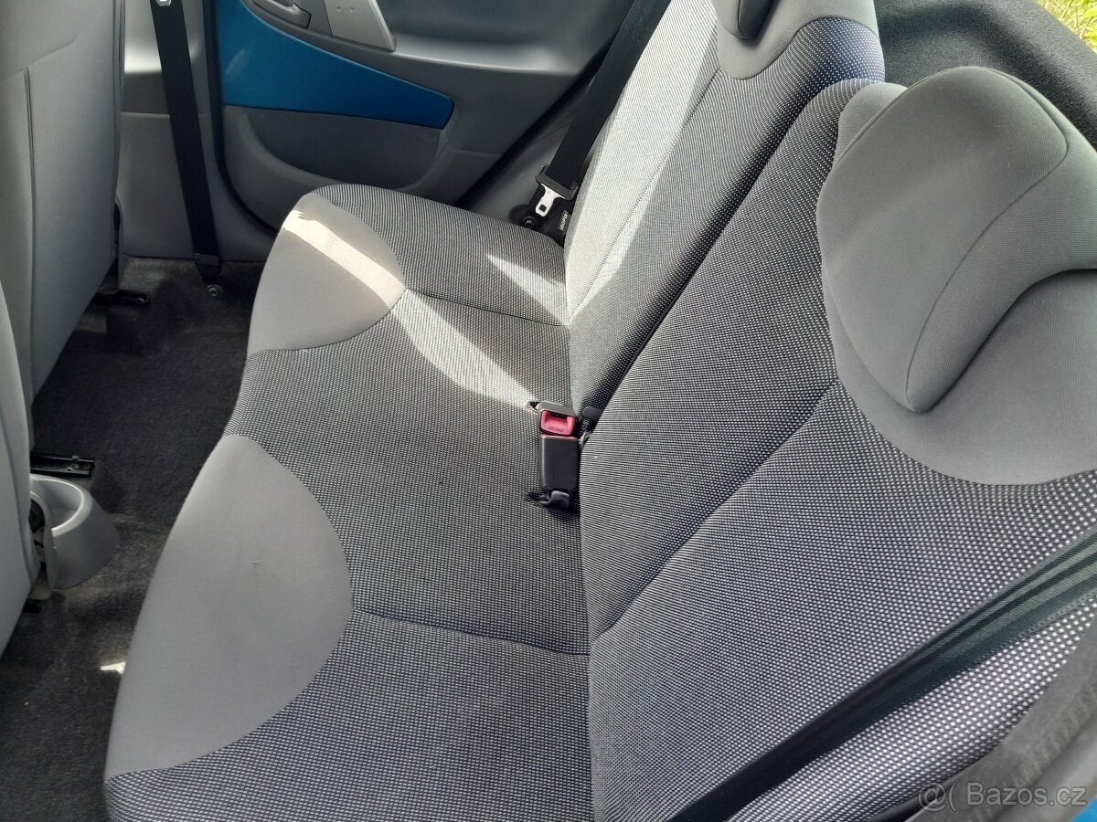 Peugeot 107 MOTOR, DVEŘE, INTERIÉR, ... - 7