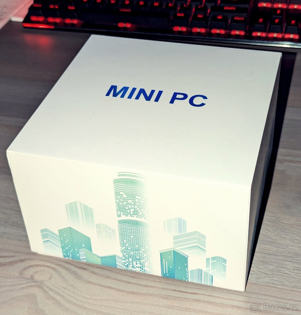 Prodám Mini PC - 16GB RAM, 256GB SSD, AMD Ryzen 5 - 7