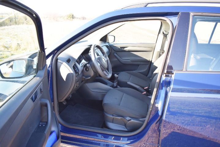 ŠKODA FABIA KOMBI 1,2 TSI,1.MAJ,AMBITION,AC,SERVIS JEN ŠKODA - 7