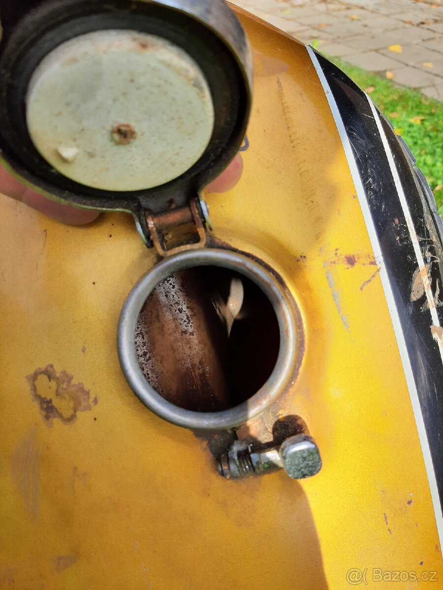 Nádrž Honda CB 250, CB 350 - 7