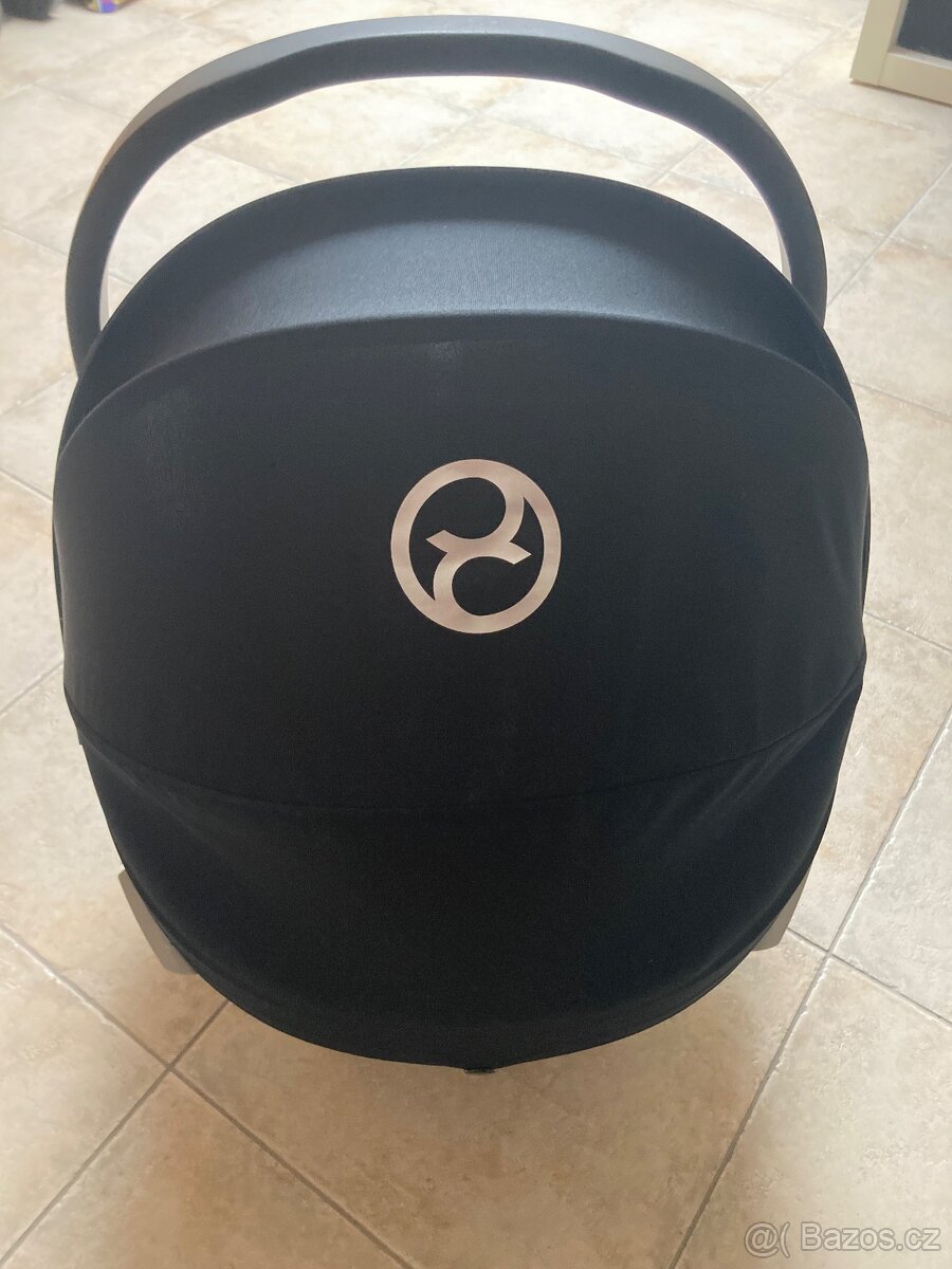 Autosedačka Cybex Aton 5 Deep Black + základna - 7