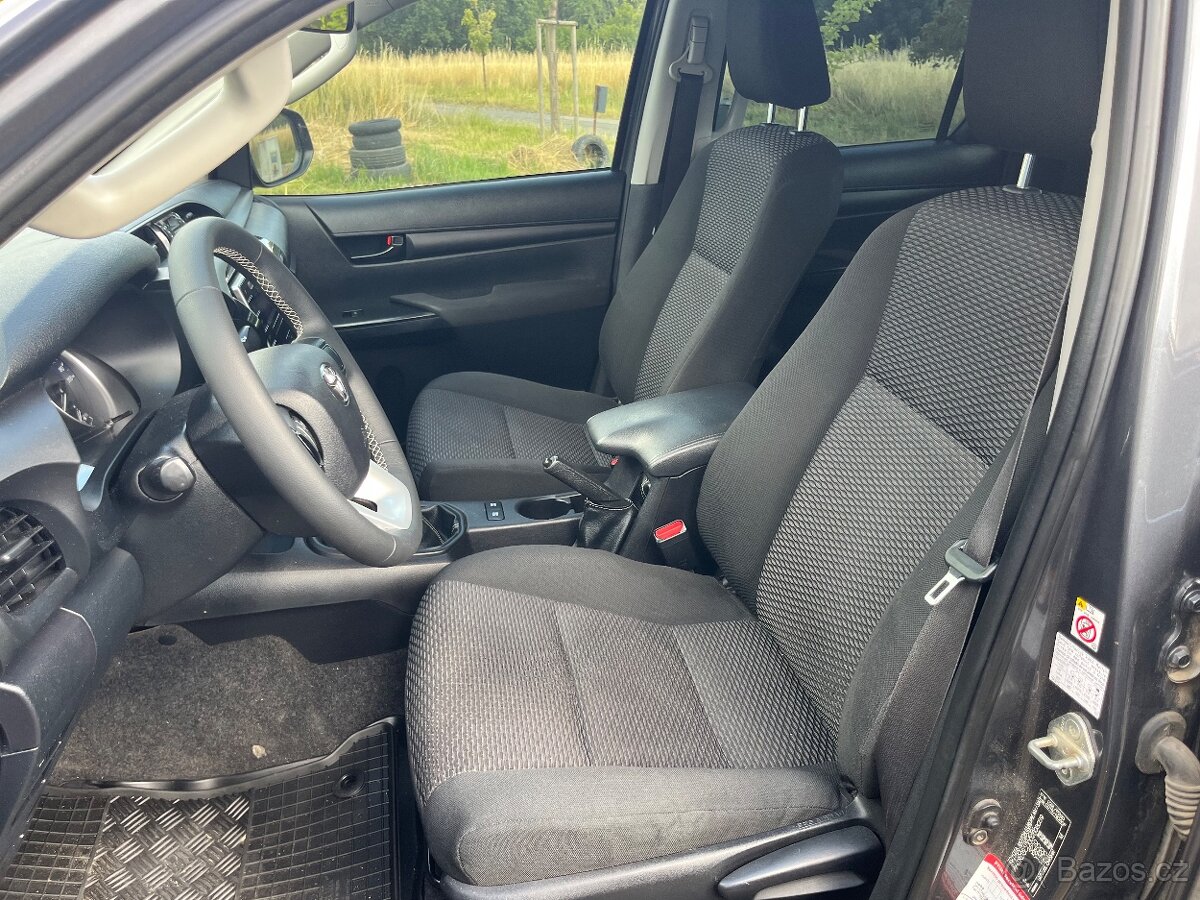 🛻 Prodám Toyota Hilux 2.4 D-4D 🛻 - 7