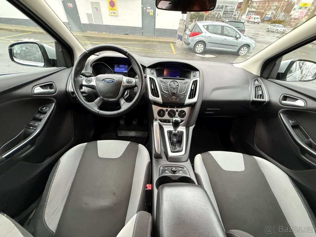 Ford Focus 1.6 TDCi Trend • 10/2012 • 85kw • 1. majitel v ČR - 7