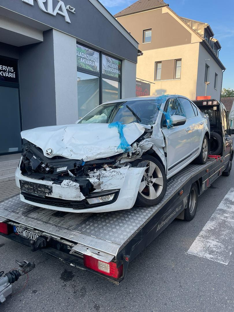 Vůz na náhradní díly Škoda Octavia 3 sedan 2016 CRM PGS LS9R - 7