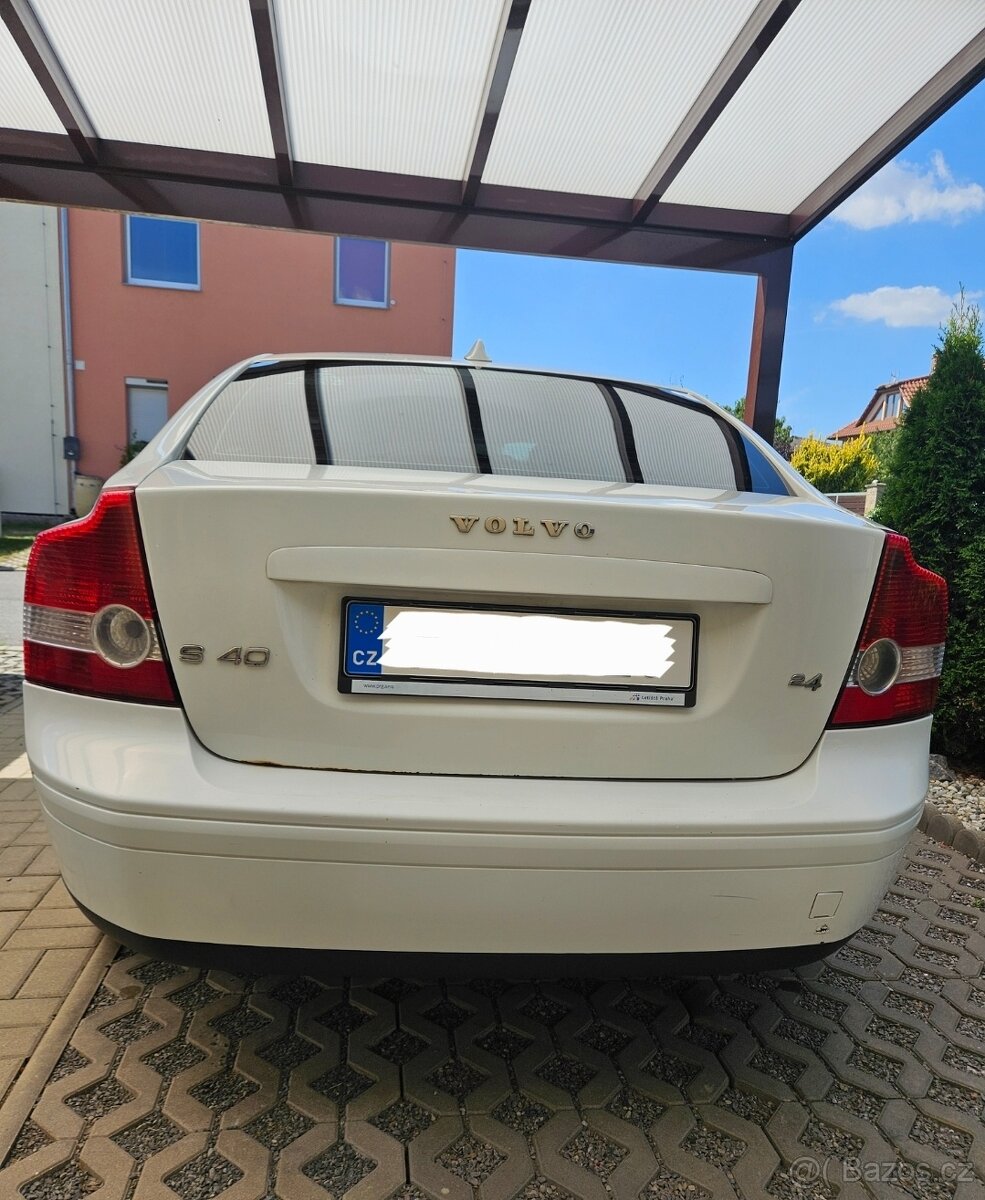 Volvo S40 2.4i pětiválec 170 koní - 7