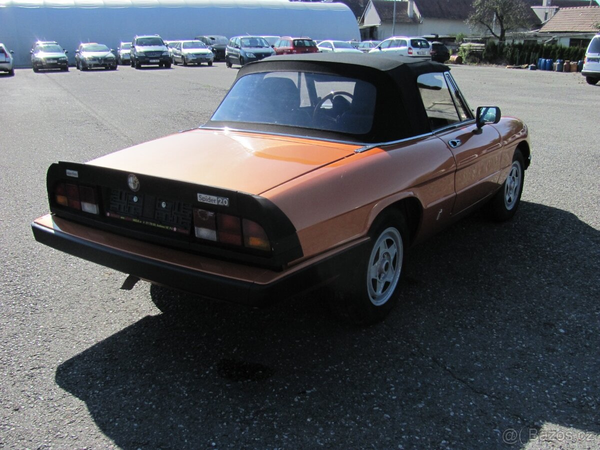 Alfa Romeo 2,0i Spider r.v. 1984, 94kW - 7