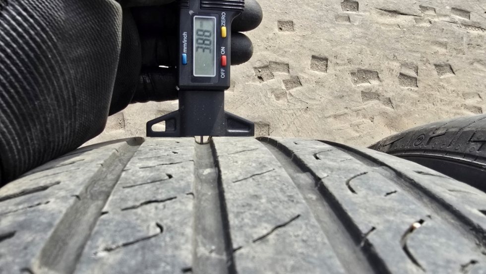 Letní pneu 215/60/16 Barum - 7