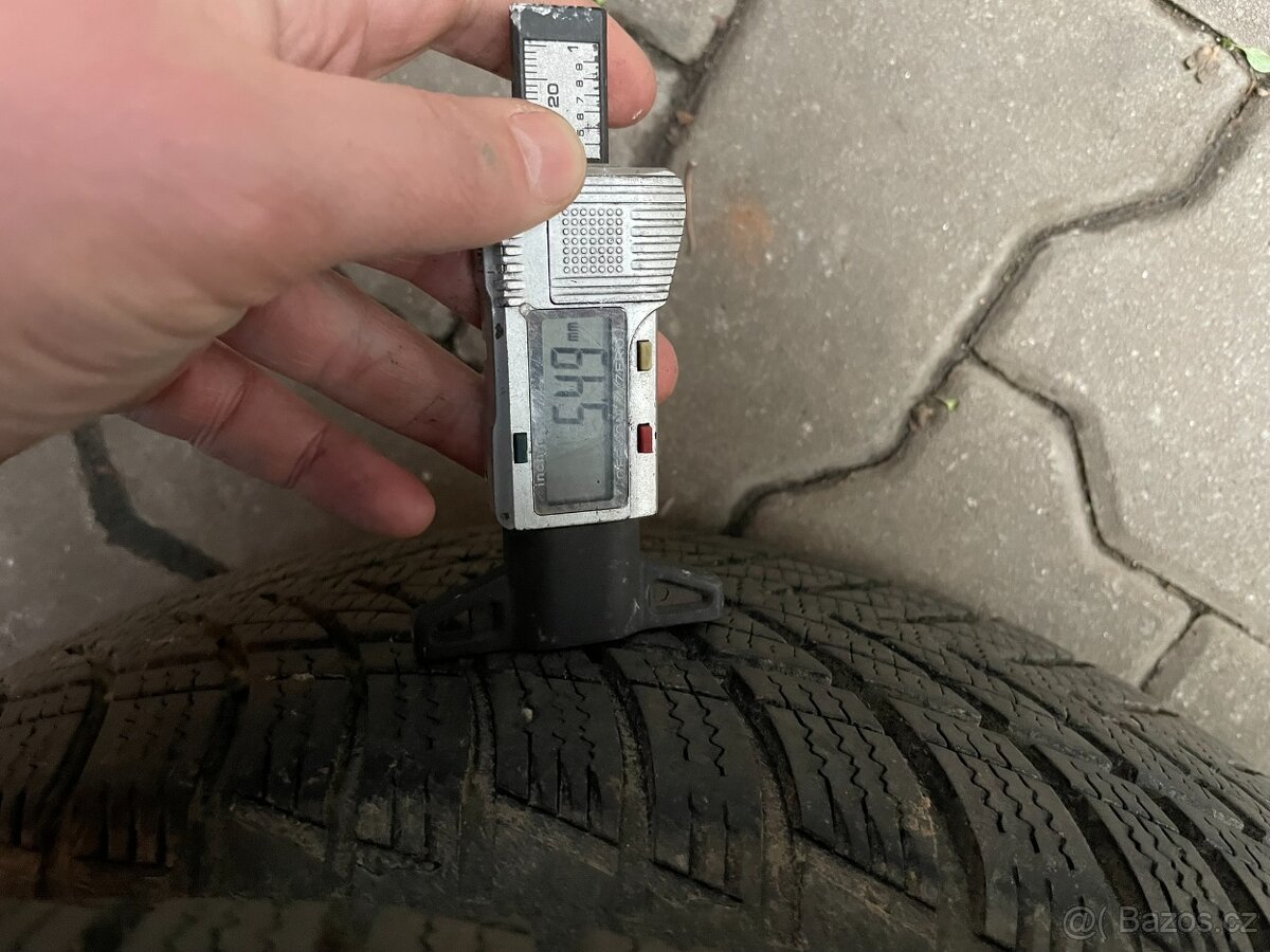 Zimní Goodyear UltraGrip 195/65R15 - 7