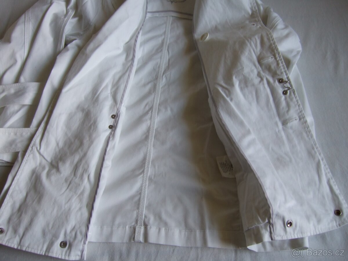 Kabátek bílý - 7