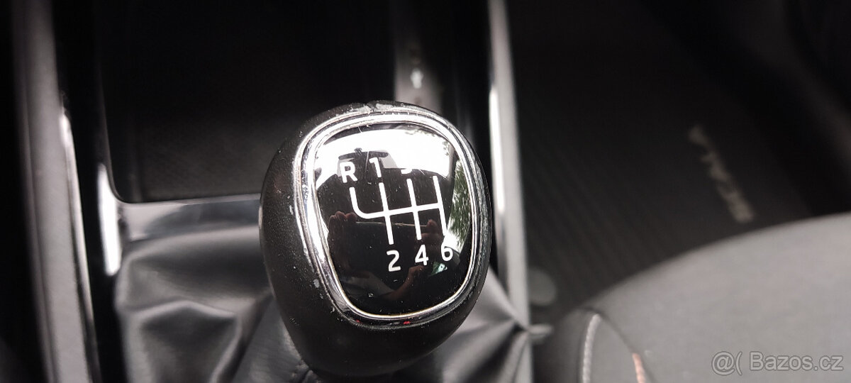 Také na splá.tky Škoda Scala 1.0TSI 85kW, možný protiúčet - 7