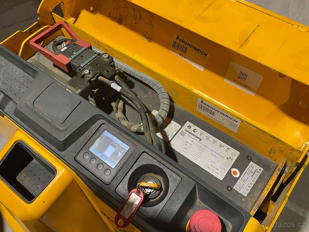 Set elektrických paletových vozíků Jungheinrich - 7