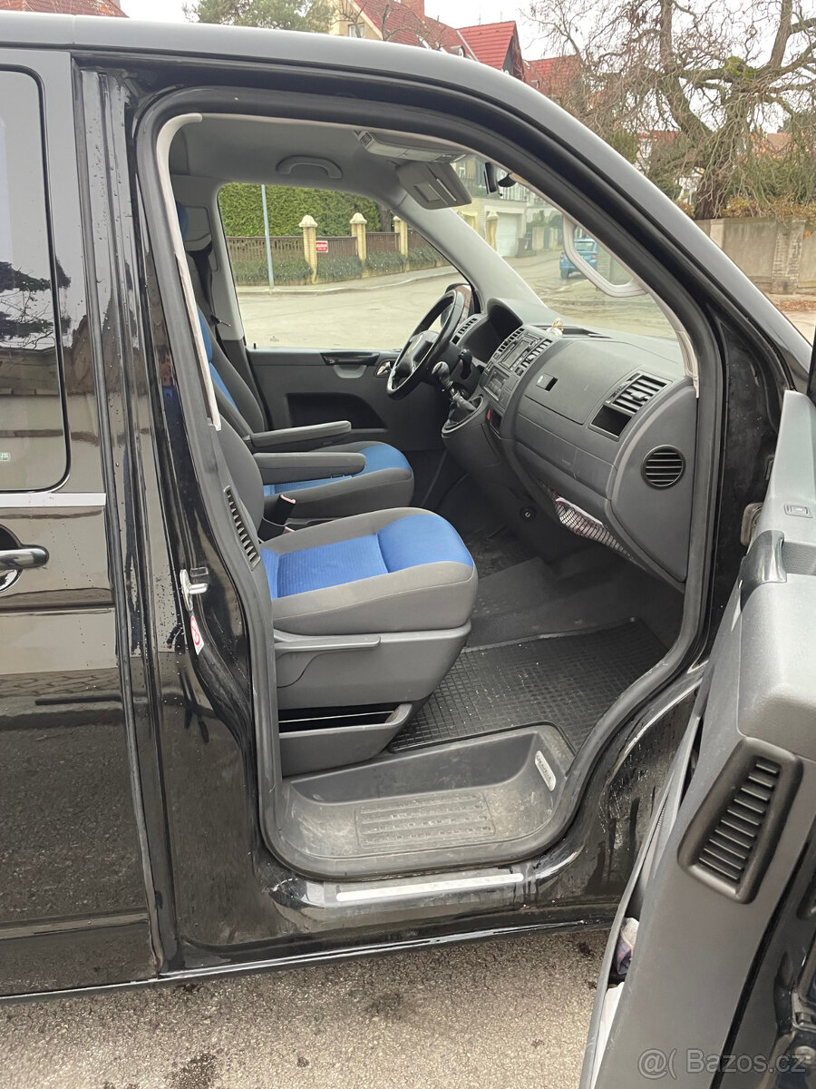 Prodám VW Caravelle T5 4motion - 7