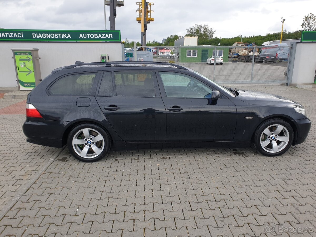 BMW E61 530D Manuál - 7